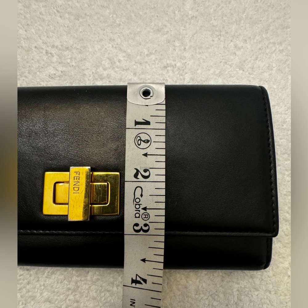 Fendi Peekaboo Continental long wallet with dust bag and certificate card. - Picture 16 of 16